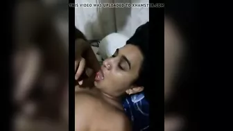 ملفايه بلدي اخوها بيرضع بزازها وتفتحله كسها على الاخر