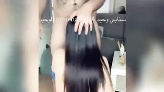 بنت عربيه جميله حبيبها بيلحس في كسها المولع وينيكها