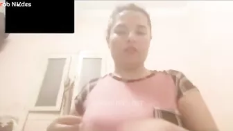 فرسه مصريه مطلعه بزازها وفشخاهم تقفيش في النودز