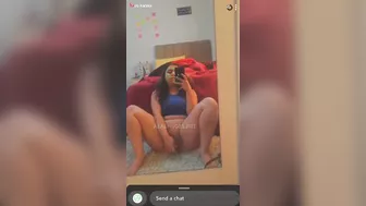 جسم نار فاتحه الكس قدام المرايه وتنيك بالخياره وتصور