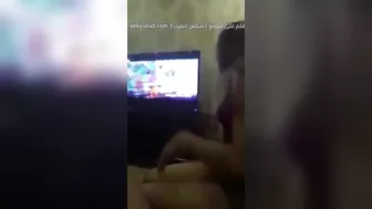 بنت عراقية تتفضح في شقة جارها وتتناك بكل الاوضاع