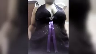 حته بلدي جسمها ملبن بتهيج الواد بتاعها وتعرضله