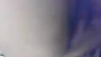 البت بزازها مربربة وحبيبها مش راحم كسها على السرير