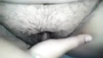 مصريه هاجت وبتصور جسمها من المرايه وتفشخه فرك وبعبسه
