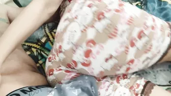 لبوه اخوها نازل في طيزها تقفيش ويحطلها زبه كامل