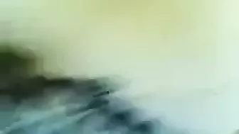 ممحونه بتمص الزب وتنزل عليه بكسها زي المحرومه من النيك