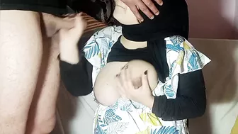 متناكه مصريه محجبه بتاخد الزب في بوقها وكسها المولع