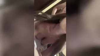فرسه مصريه حبيبها فاشخ طيزها نيك على سرير الفندق