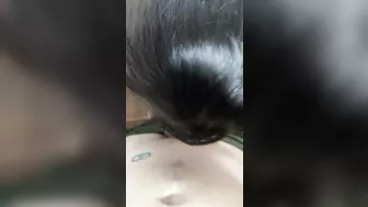 متناكة مصرية واقفه في نص البيت وتتفشخ نيك خلفي