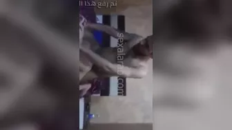 عراقية اخوها يغتصبها طول الليل ويصورها وهي تتناك بعنف