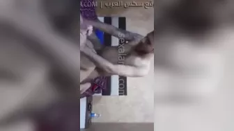 عراقية اخوها يغتصبها طول الليل ويصورها وهي تتناك بعنف