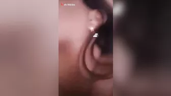 مصريه ماسكه في زب حبيبها وفشخاه مص وتدليك وتتشرمط