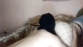 طيز مصرية جامدة عشيقها فاشخها نيك خلفي على سريره