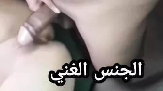 عراقية حبيبها بيحط زبه كامل في كسها الوردي