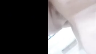 شرموطة مصرية مربربة بتعرض جسمها في الحمام وتتشرمط