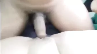 لبوة فاتحه كسها لحبيبها وبتقوله دخله كله ياعرص وافشخني
