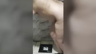 مصرية بتمص الزب زي المحرومة وتتناك في الحمام