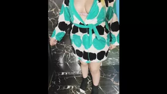 رقاصة بتتناك من طيزها الكبيرة مع زبون غني وتتصور