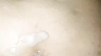 المتناكة بتمص الزب زي المحرومة وتتنطط عليه وصوتها عالي