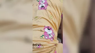 متناكة مصرية قاعده على زب حبيبها وتصرخ بصوت عالي