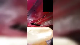 شاب بيهيج على طيز مربربة ويتحرش بيها في العربية