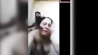 لبوة مصرية مربربة بتتناك من ابن اخوها خلفي بالفلوس