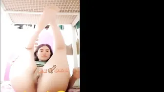 بنت مصريه ملبن قالعه هدومها كامله وبتصور لحبيبها