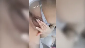 قحبة خليجية تصور لعشيقها وتفشخ كسها فرك وتجيبهم