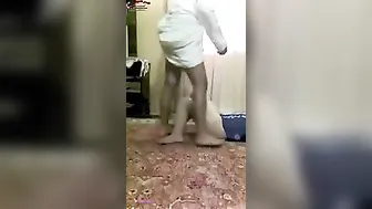 سعودية تمص زب عشيقها وتتناك خلفي على الواقف