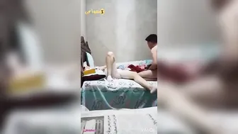مصرية اخوها نزقها على السرير ونازل نيك بكل الاوضاع