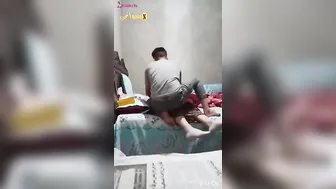 مصرية اخوها نزقها على السرير ونازل نيك بكل الاوضاع