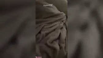 مصرية اخوها الديوث بيقفش طيزها ويصورها وهي نايمه