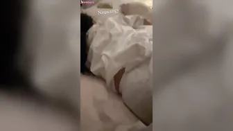 مصرية اخوها الديوث بيقفش طيزها ويصورها وهي نايمه