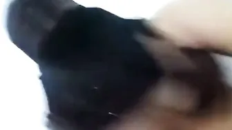 فلاحة منقبة بتتصور لعشيقها وتفتحله كسها المولع