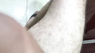 لبوة مصرية البواب بدخل عليها المطبخ وينيكها خلفي