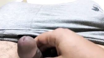 متناكة طيزها كبيرة جارها بيحط زبه كامل ويجيبهم