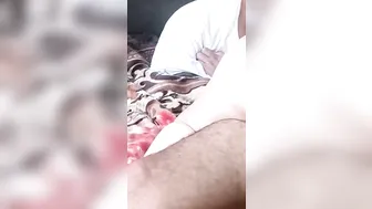 لبوة مصرية جسمها ابيض حبيبها بيلعب في كسها ويفشخها