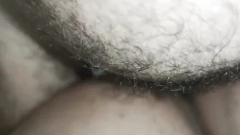 مصرية بتنام لعشيقها وتخليه يصورها وهي بتتناك خلفي
