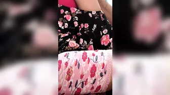 مصرية طيزها جامدة بتمص زب الزبون وتاخده كامل من ورا