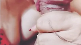 مربربة خليجية بتمص الزب زي المحترفة وتتنطط عليه