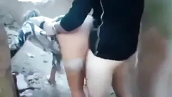 بنت محجبه بتتناك خلفي مع حبيبها وصاحبو وبتتفضح