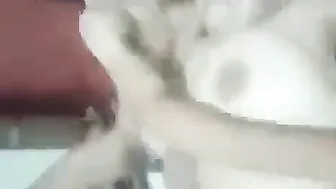 شرموطة مصرية بتخون جوزها وتتصور وقت نيكها