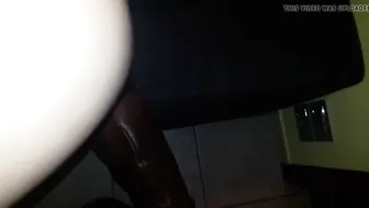 بت فاجره طيزها كبيره وبتتهز وهي بتتناك خلفي عنيف