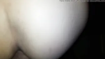 بت فاجره طيزها كبيره وبتتهز وهي بتتناك خلفي عنيف