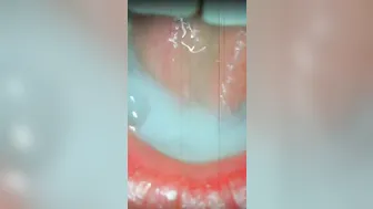 شرموطة بتهيج الزبون على طيزها الجامدة وتتناك خلفي