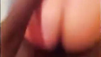 مغربية طيزها ملبن بتتنطط لعى الزب وتتوجع بصوت عالي