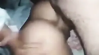 مغربية جميلة حبيبها بينيك في كسها وطيزها المولعين