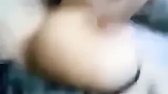 لبوة مصرية فلاحة عشيقها نازل فيها بوس وينيك طيزها