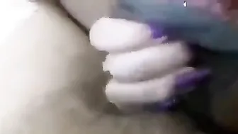 عراقية ممحونة بتمص الزب للزبون وتدلع في الفيديو