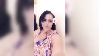 مغربية ممحونة بتعرض طيزها وجسمها المولع لعشيقها